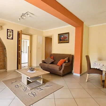 Petra 3* Vrh (Krk)