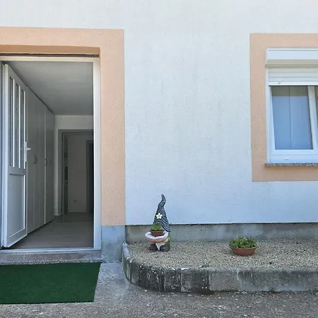 Petra Pensiune Vrh (Krk)