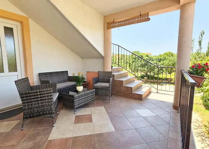 Petra Πανσιόν Vrh (Krk)