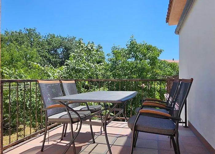 Πανσιόν Petra Vrh (Krk)
